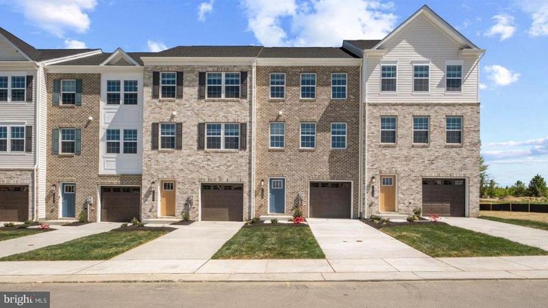 7602 Daybreak Dr, Brandywine, MD 20613
