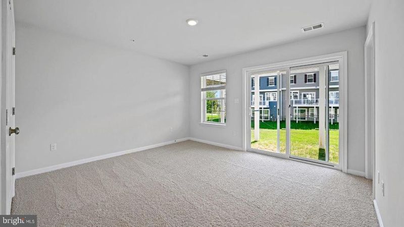 7602 Daybreak Dr, Brandywine, MD 20613