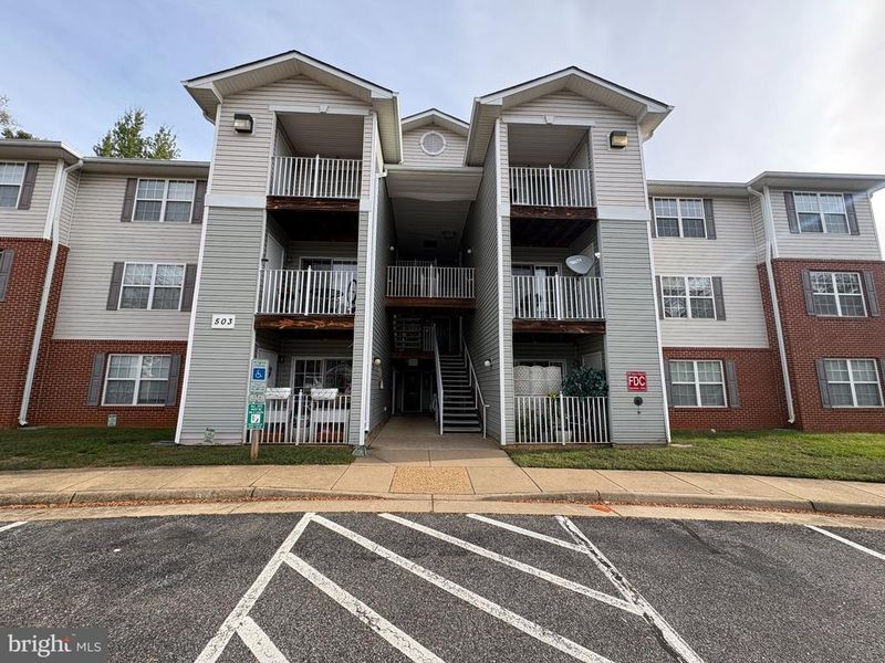 503 Garrison Woods Dr #214, Stafford, VA 22556