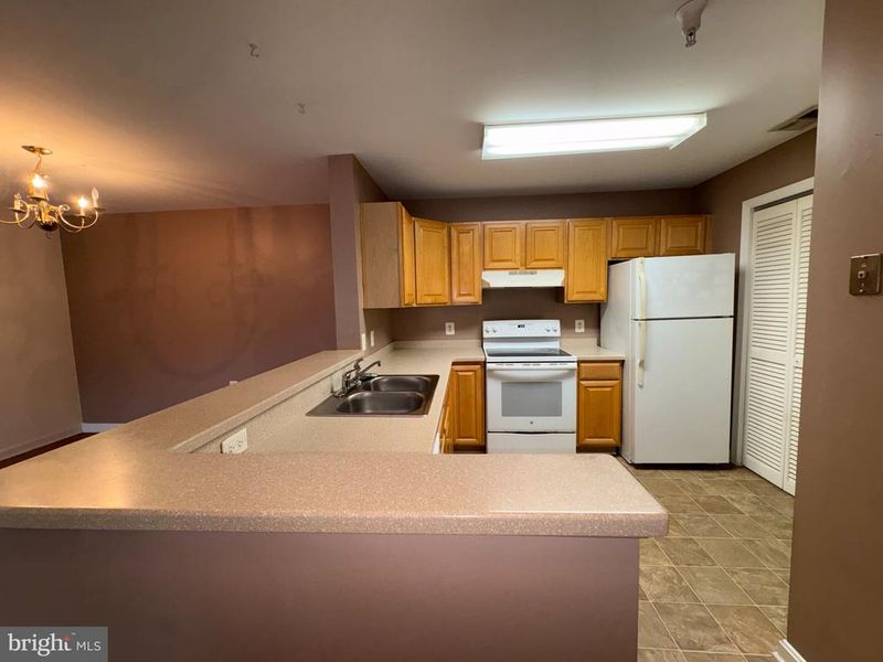 503 Garrison Woods Dr #214, Stafford, VA 22556