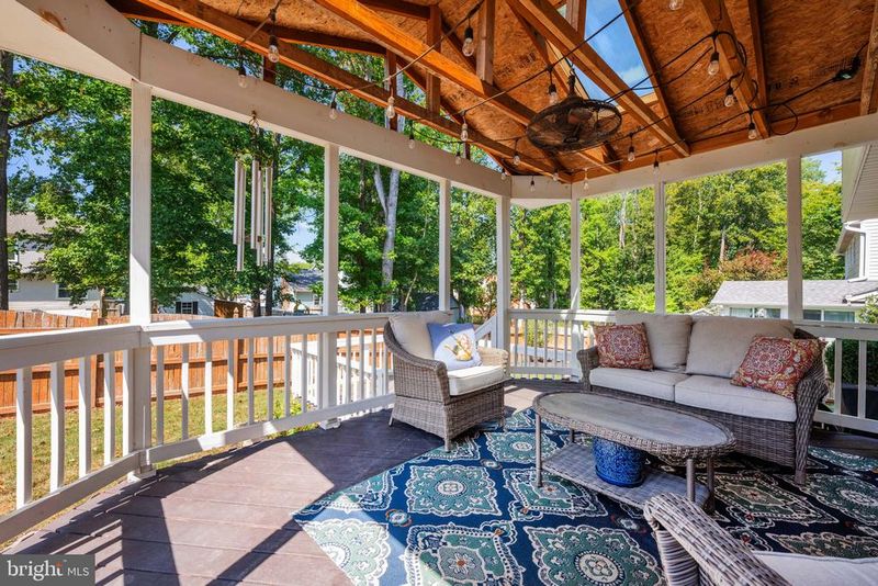 83 Spring Lake Dr, Stafford, VA 22556