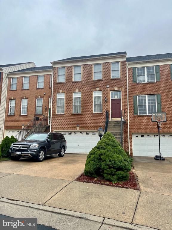 43721 Banshee Heights Ter, Ashburn, VA 20148