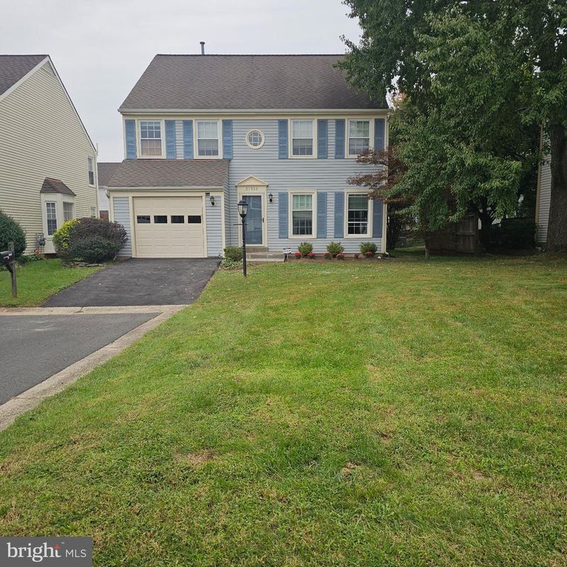 21066 Danbury Ct, Sterling, VA 20164