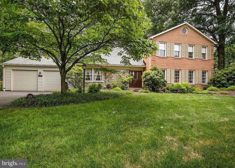1509 Snughill Ct, Vienna, VA 22182