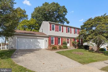 103 N Cameron St, Sterling, VA 20164