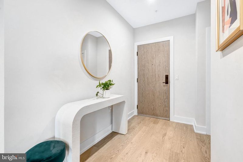 701 Swann Ave #406, Alexandria, VA 22301