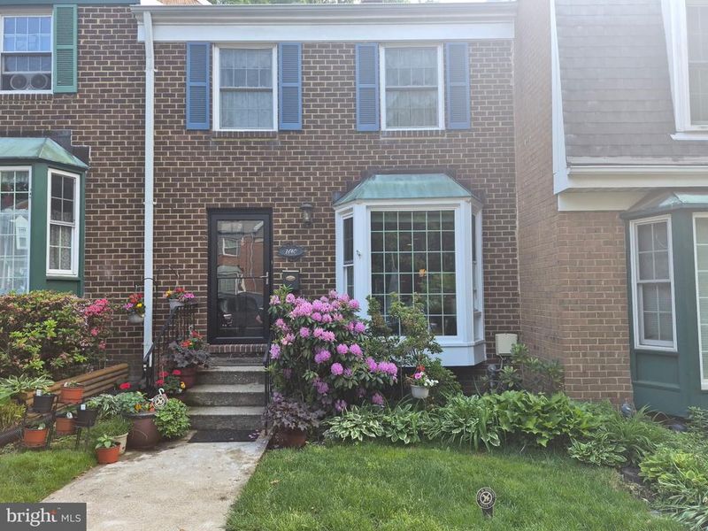 1640 Angus Ct, Crofton, MD 21114