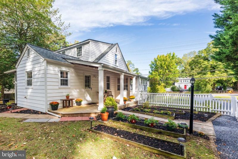 1033 Forest Hills Ave, Annapolis, MD 21403