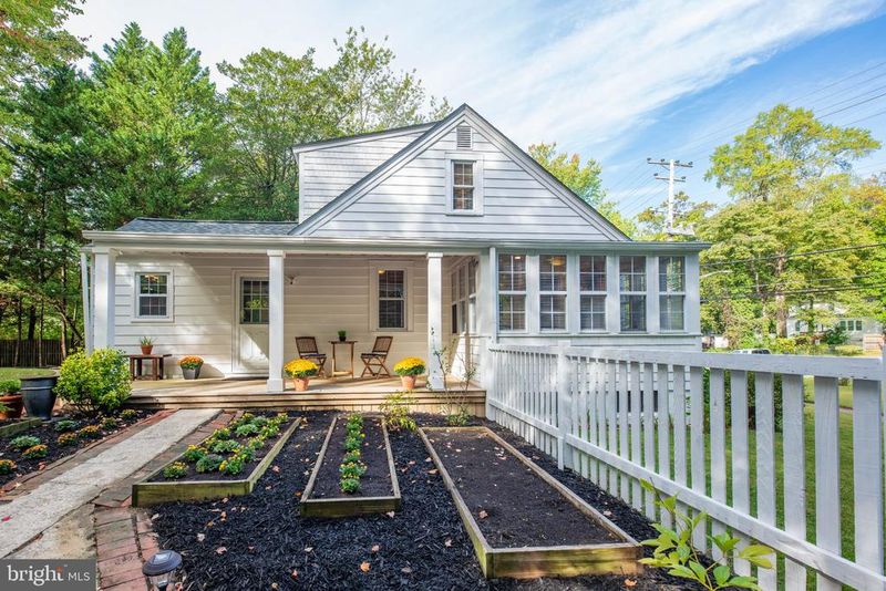 1033 Forest Hills Ave, Annapolis, MD 21403