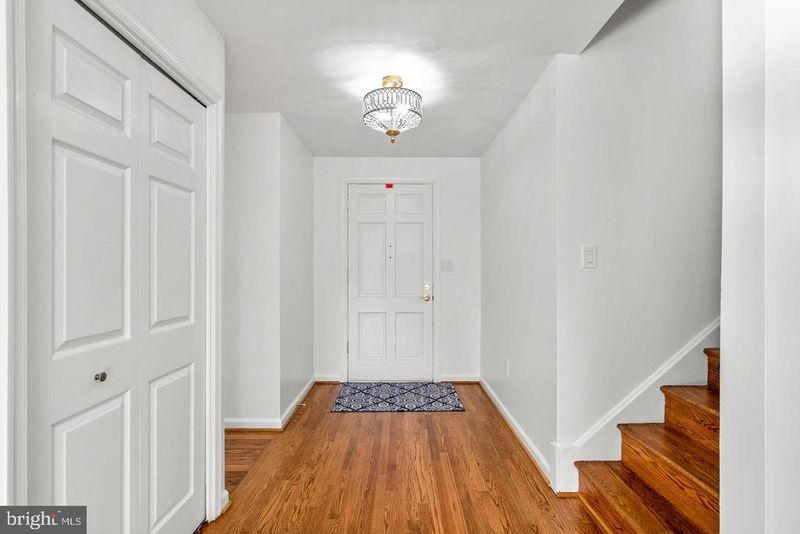 1613 Lemontree Ln, Silver Spring, MD 20904