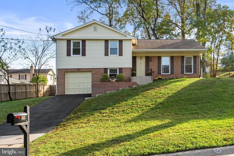1613 Lemontree Ln, Silver Spring, MD 20904