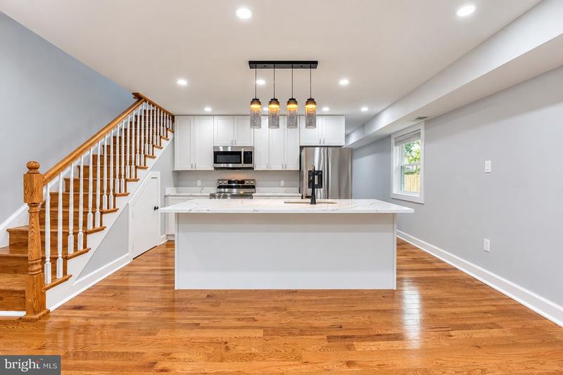 3330 Brothers Pl SE, Washington, DC 20032