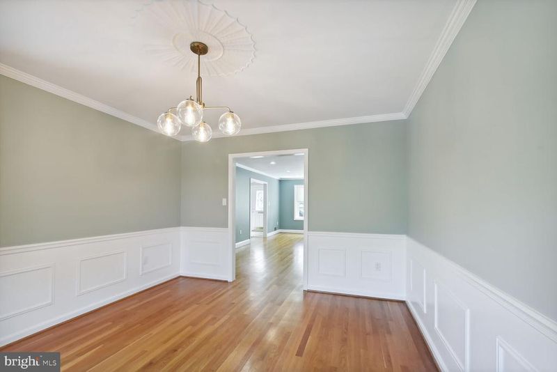 7333 Eldorado St, Mclean, VA 22102