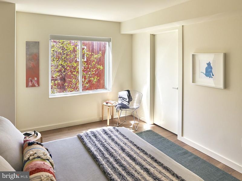 448 Ridge St NW, Washington, DC 20001