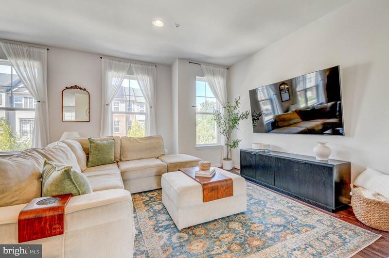 3402 Landing Way, Olney, MD 20906