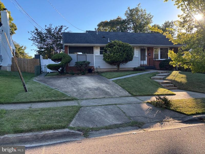 1407 Fenwood Ave, Oxon Hill, MD 20745