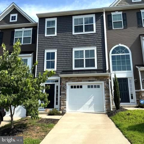 56 Andrews Pl, Fredericksburg, VA 22405