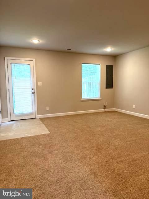 56 Andrews Pl, Fredericksburg, VA 22405