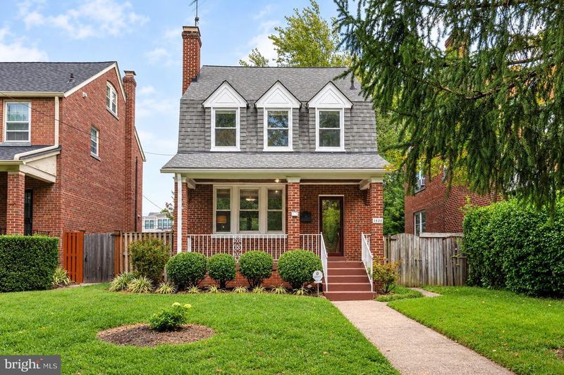 1325 Hamilton St NW, Washington, DC 20011