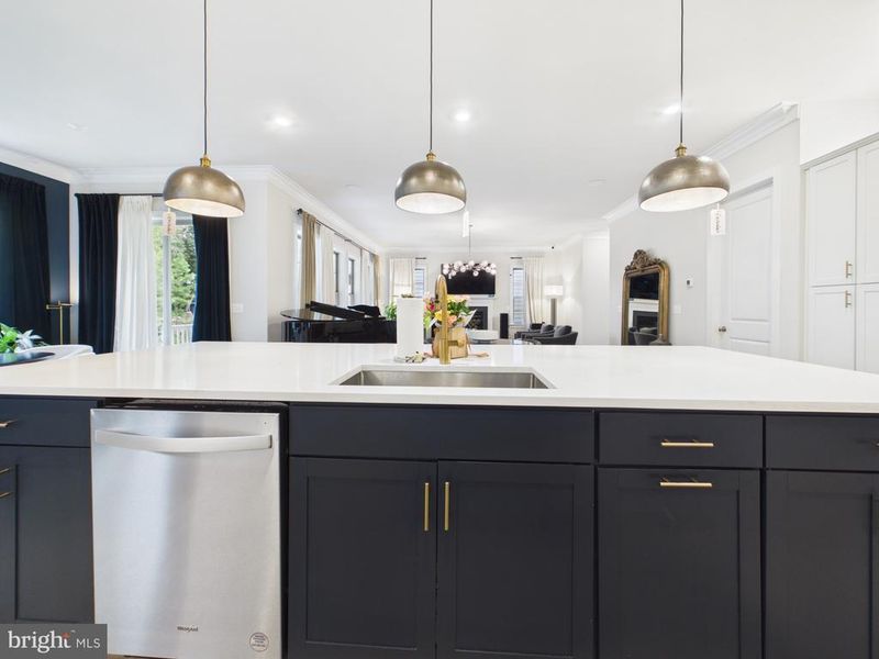2907 Home Pl, Fairfax, VA 22031