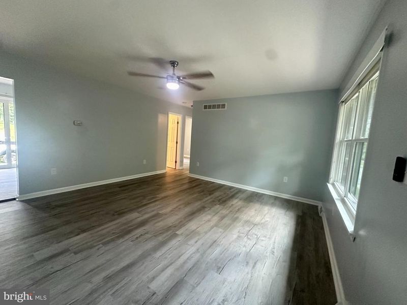 3 Gene Ave, Pasadena, MD 21122