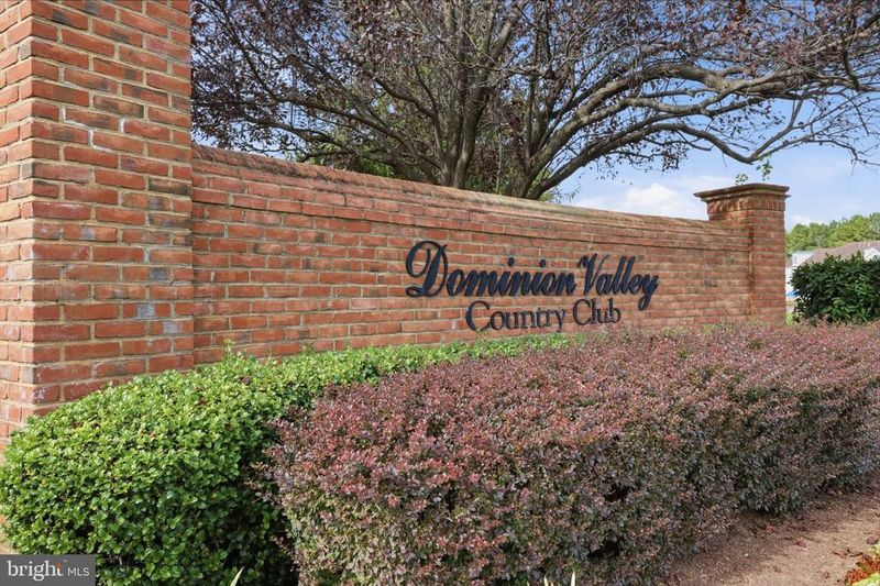 15080 Almansor Pl, Haymarket, VA 20169