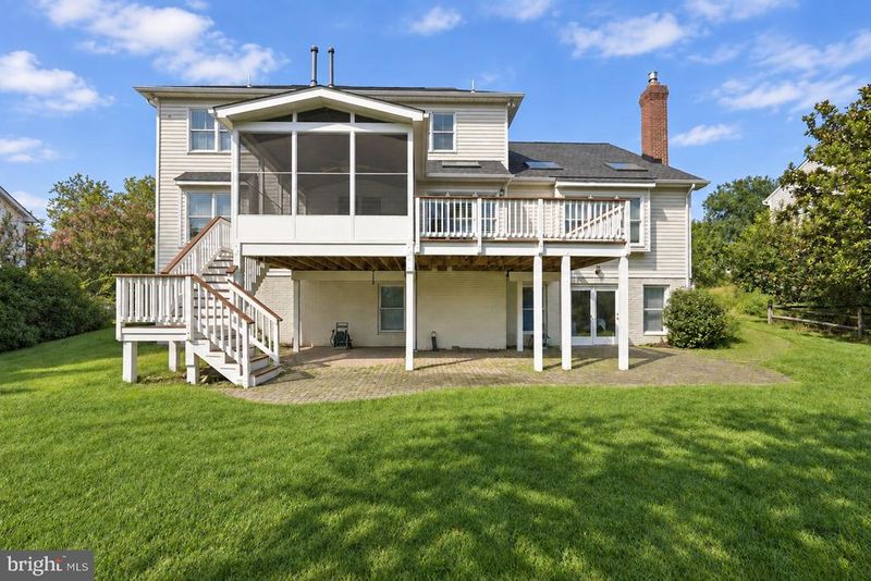 1317 Dasher Ln, Reston, VA 20190