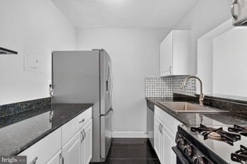 1021 Arlington Blvd #904, Arlington, VA 22209