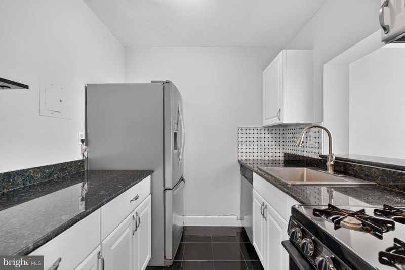 1021 Arlington Blvd #904, Arlington, VA 22209