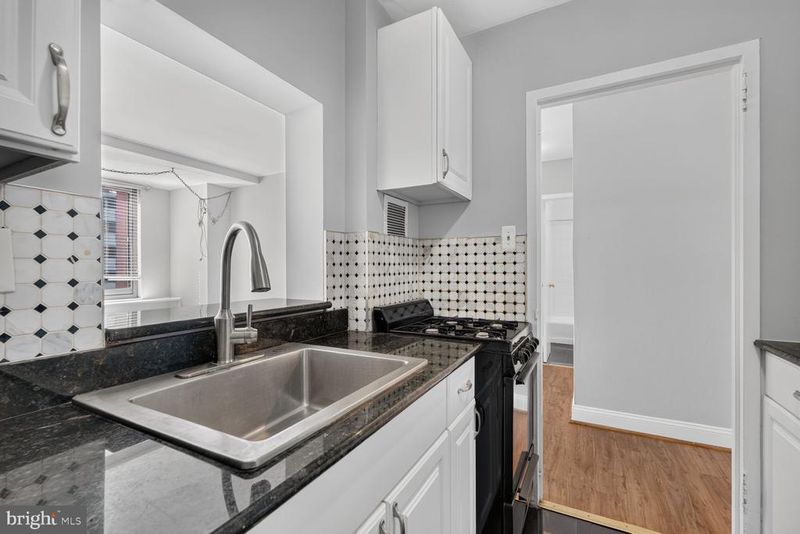1021 Arlington Blvd #904, Arlington, VA 22209