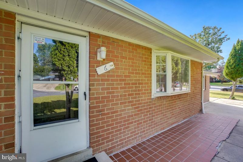 6 Kerwood Ct, Silver Spring, MD 20904
