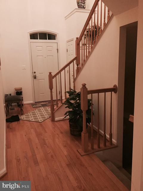 8011 George Fox Pl, Lorton, VA 22079