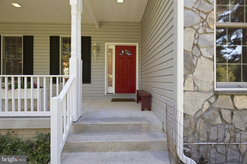 17427 Astoria Ln, Silver Spring, MD 20905