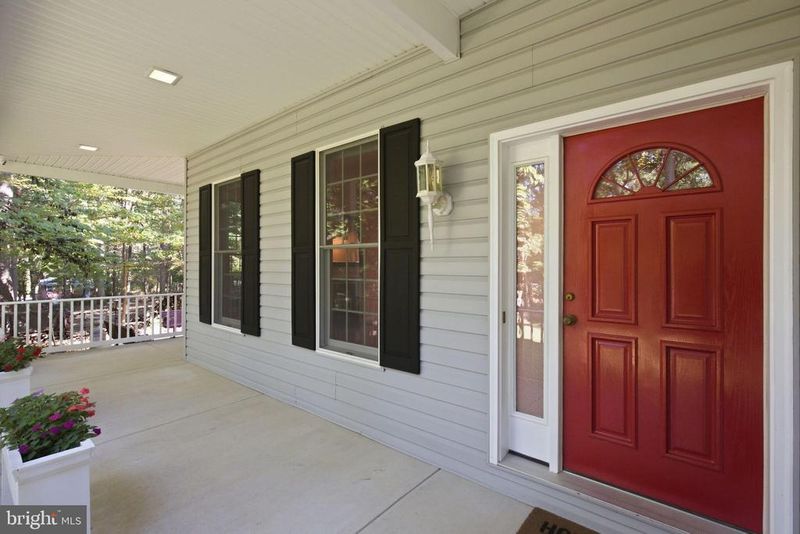 17427 Astoria Ln, Silver Spring, MD 20905