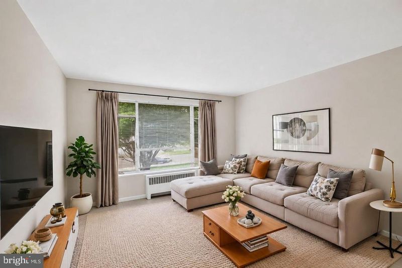 10406 Montrose Ave #101, Bethesda, MD 20814