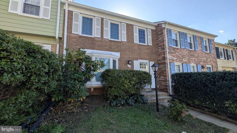 13 Marwood Ct, Rockville, MD 20850