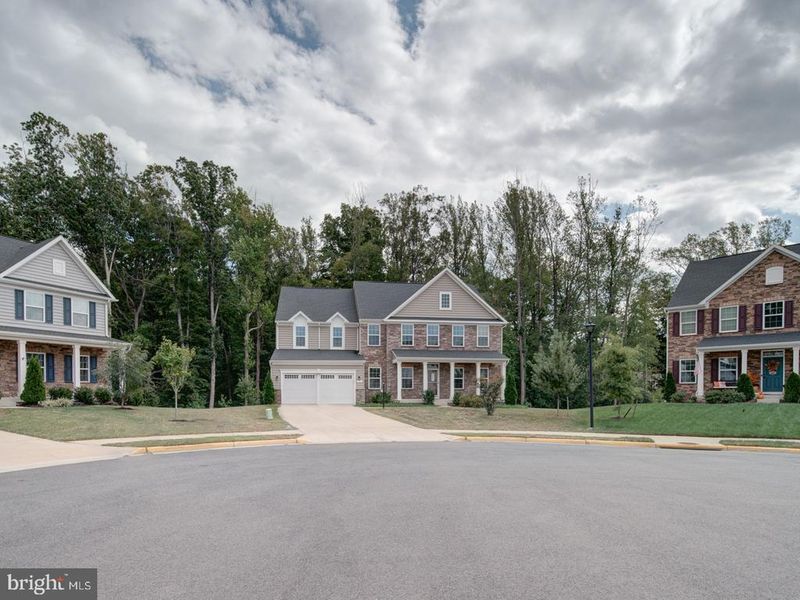 121 Mountain Path Ln, Stafford, VA 22554