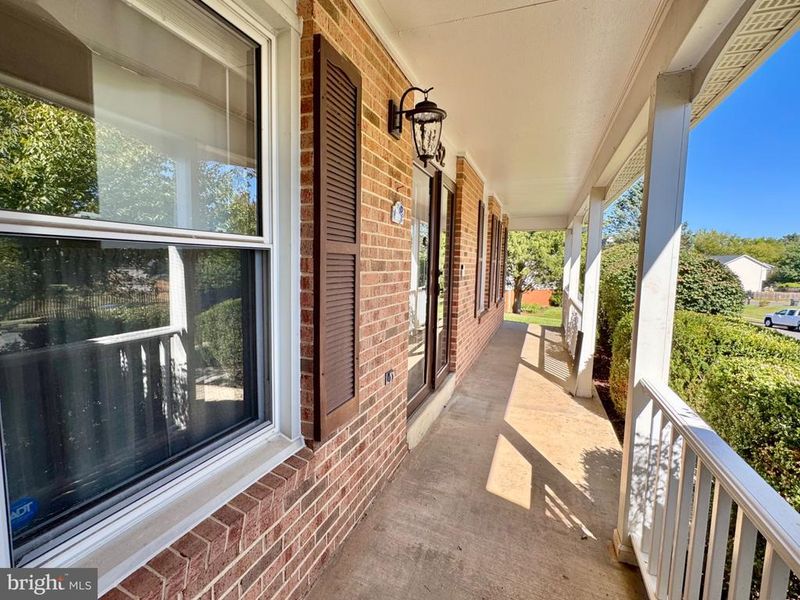 9632 Branchview Ln, Manassas, VA 20110