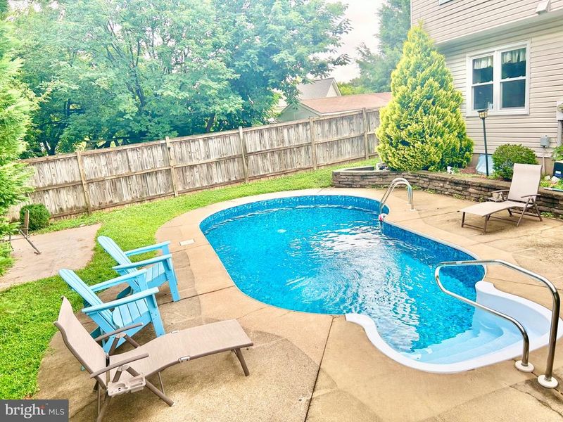 9632 Branchview Ln, Manassas, VA 20110