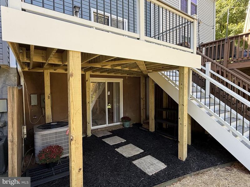 7 Liberty Heights Ct, Germantown, MD 20874