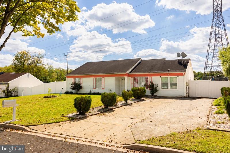 9701 Cedarhollow Ln, Upper Marlboro, MD 20774