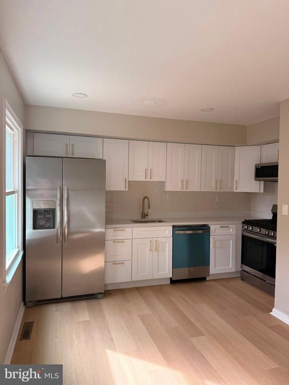 5916 Grand Banks Rd, Columbia, MD 21044