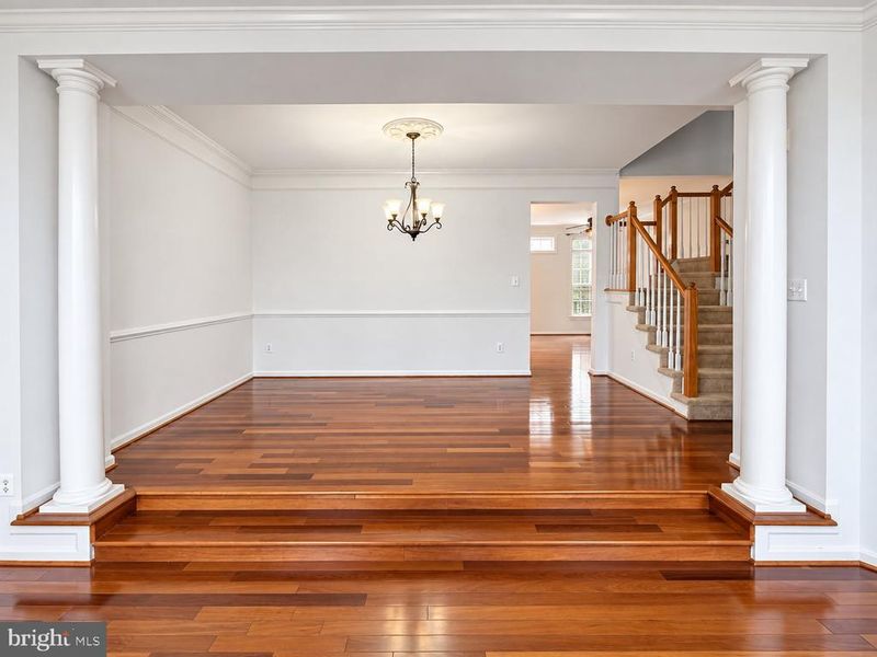 2833 Grace Forest Pl, Vienna, VA 22180