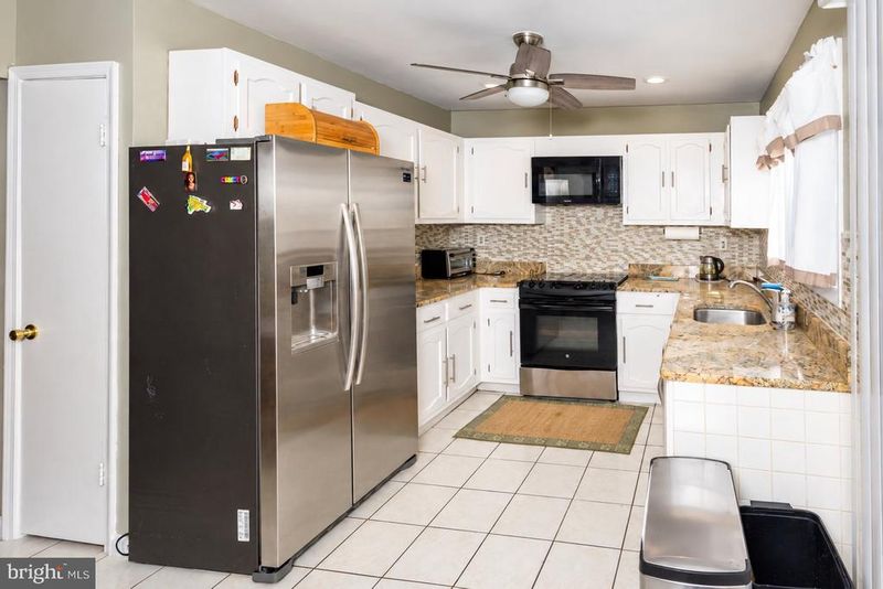 9701 Cedarhollow Ln, Upper Marlboro, MD 20774