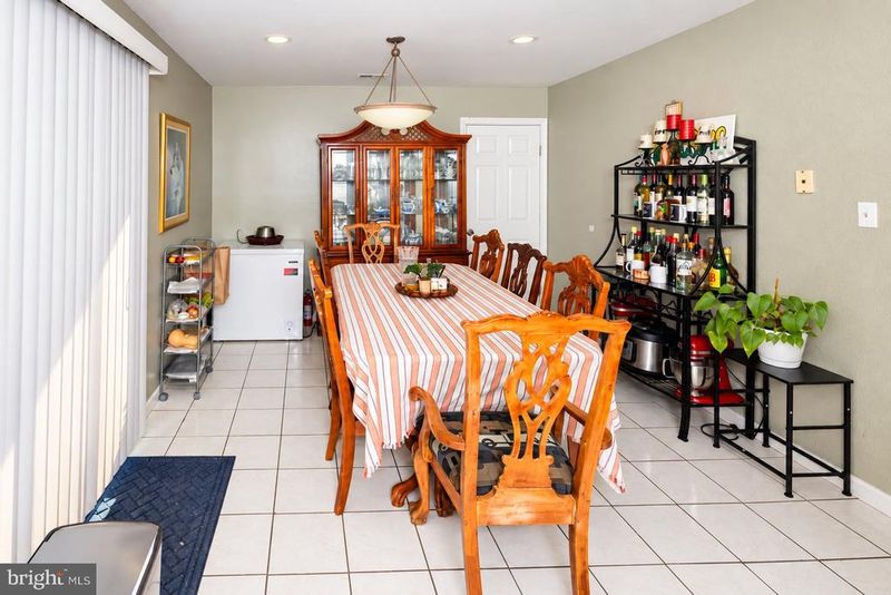 9701 Cedarhollow Ln, Upper Marlboro, MD 20774