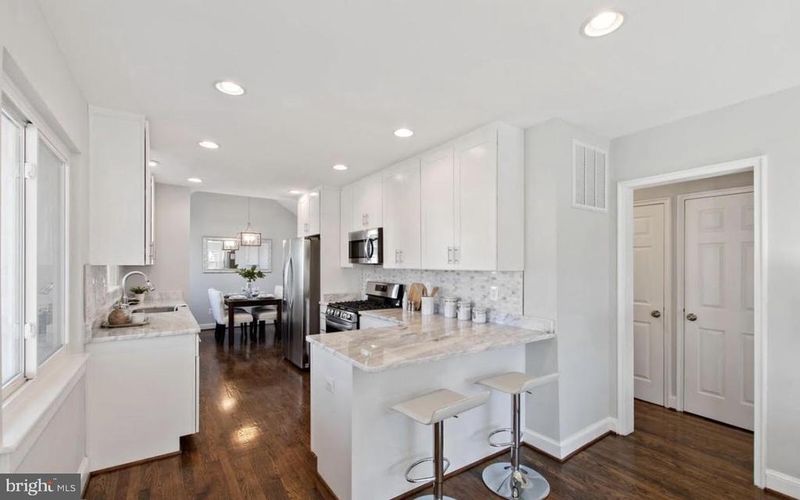 2921 Johnson Rd, Falls Church, VA 22042