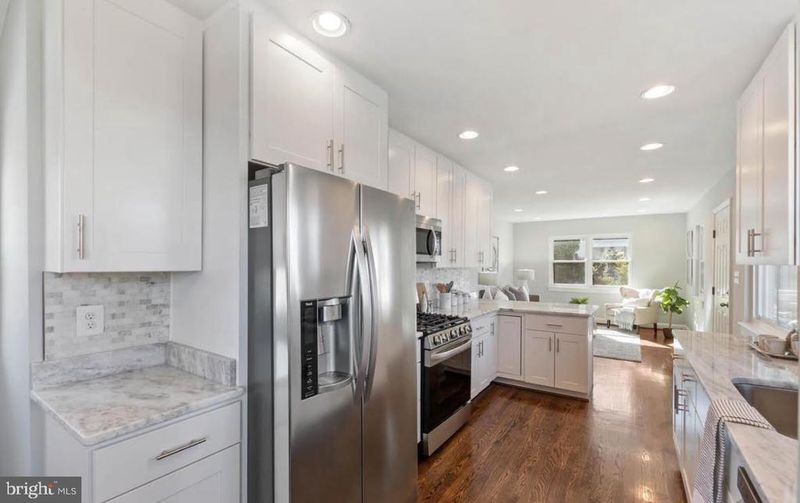 2921 Johnson Rd, Falls Church, VA 22042