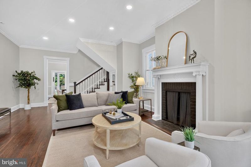 3019 O St NW, Washington, DC 20007