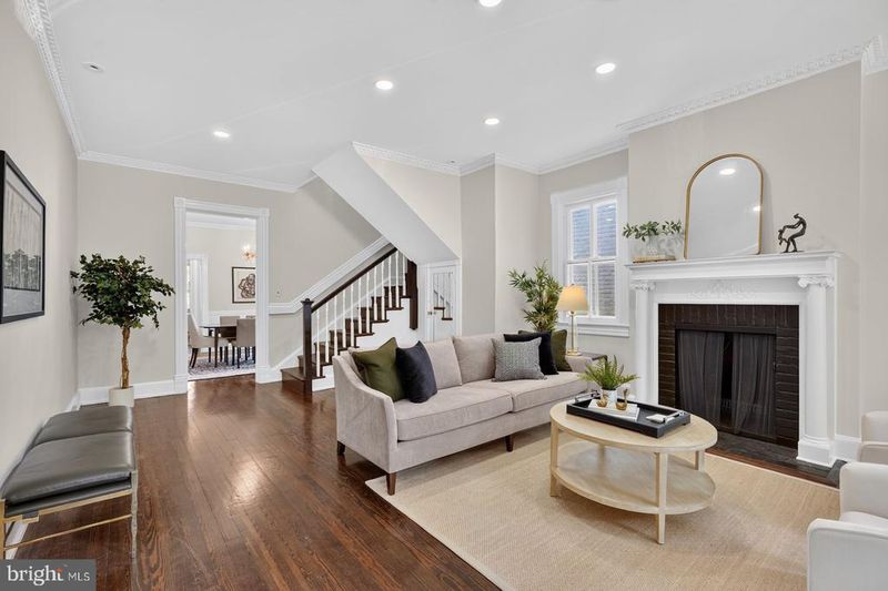 3019 O St NW, Washington, DC 20007