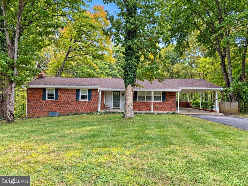 14590 Leary St, Nokesville, VA 20181